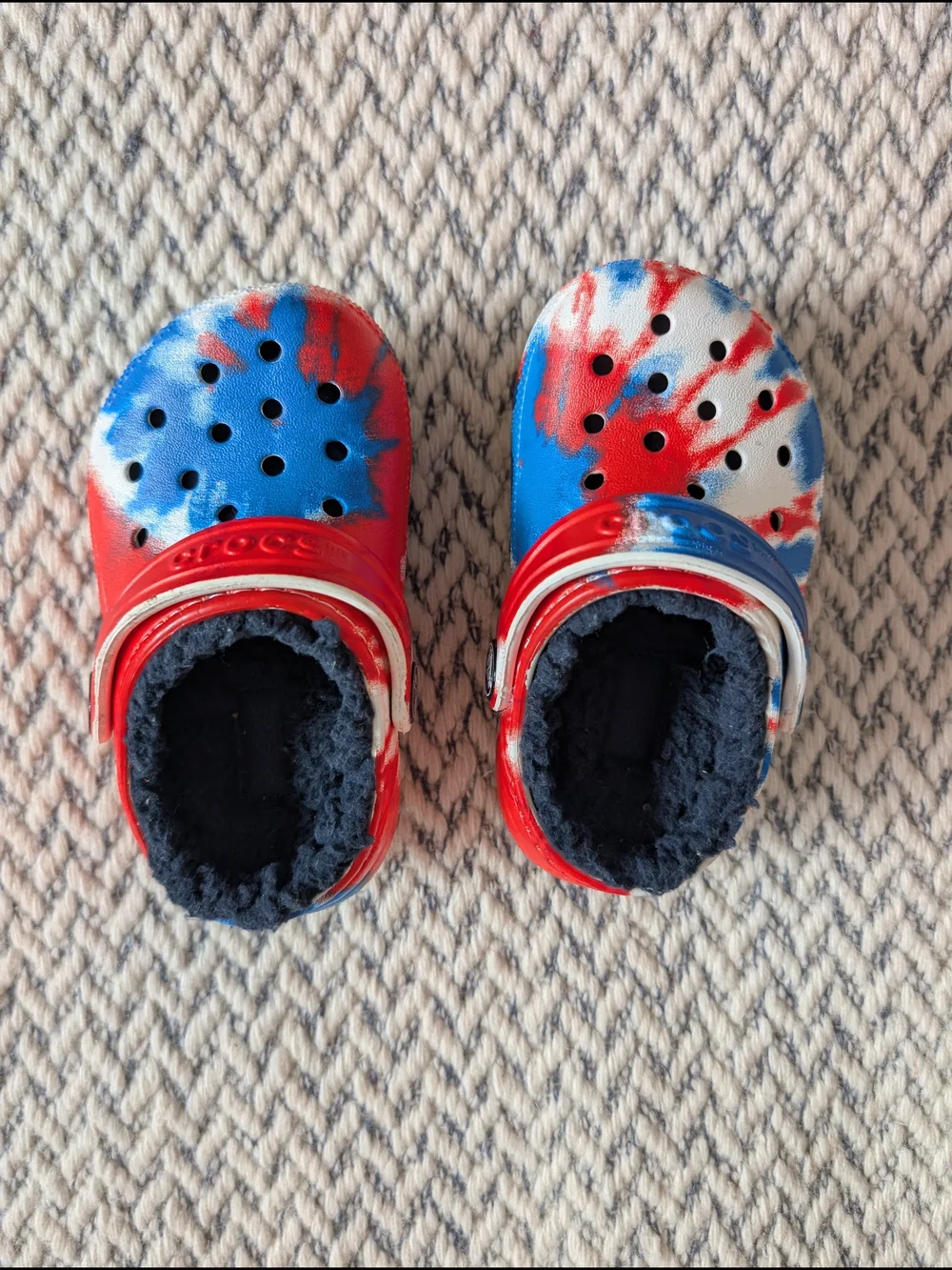 Toddler Red & Blue Tie-Dye Lined Crocs